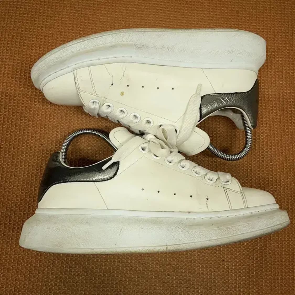 알렉산더맥퀸 오버솔 스니커즈 운동화 37.5 G08362 상품이미지3