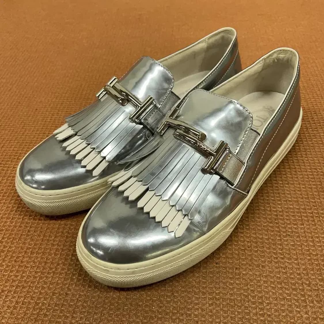 토즈 실버 테슬 슬립온 신발 38 G08368 상품이미지1