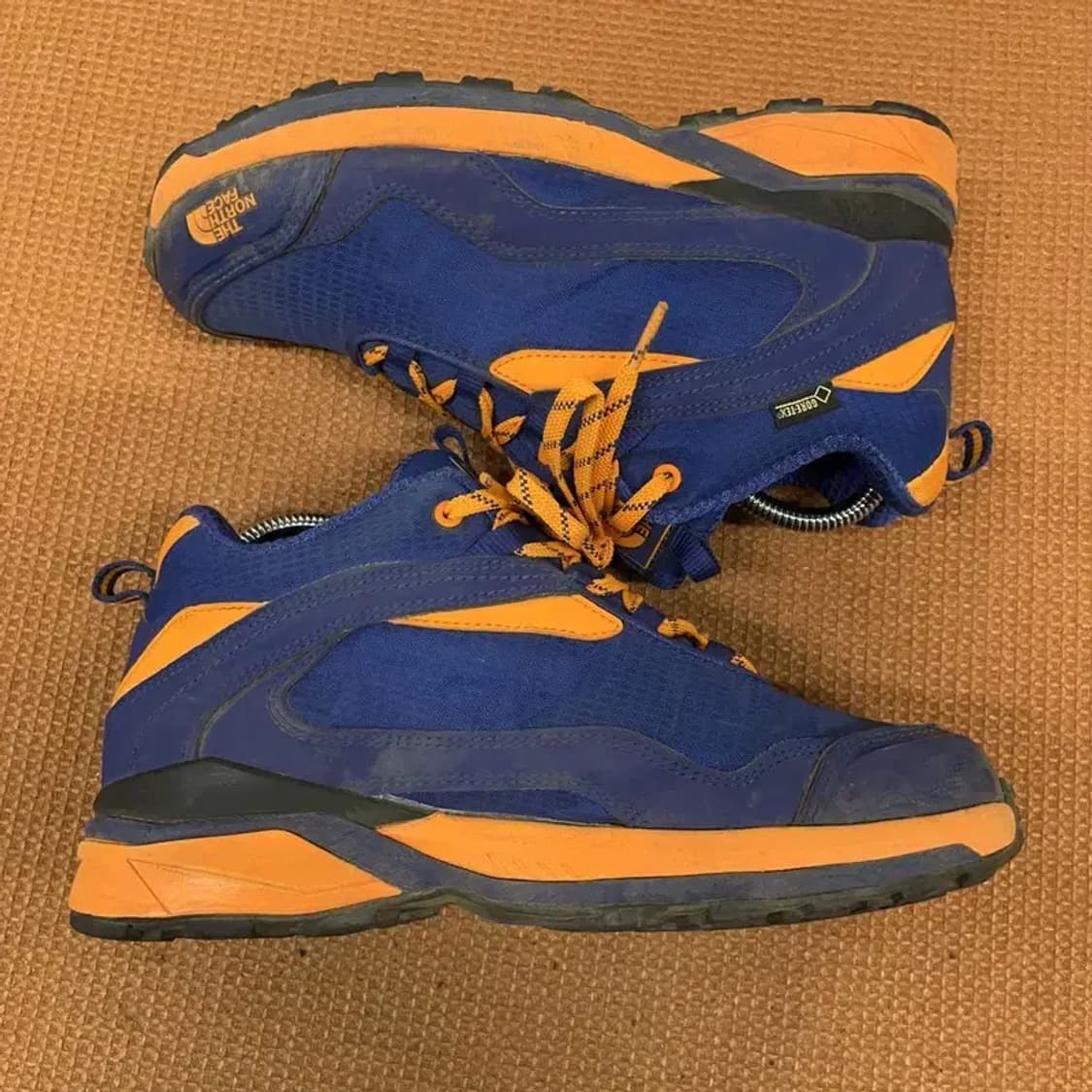 노스페이스 아웃도어 작업화 등산화 여자 신발 235 G08418 상품이미지3