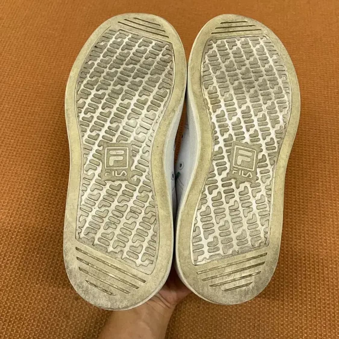 필라 FILA 스니커즈 캐주얼 여자 신발 240 G08378 상품이미지4