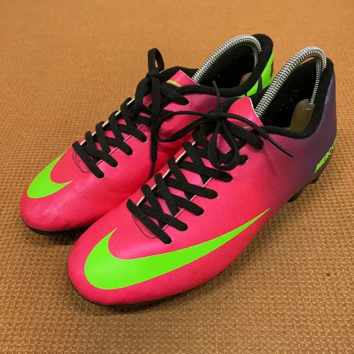 나이키 머큐리얼 볼텍스 FG 핑크 축구화 신발 250 G08390 상품이미지1