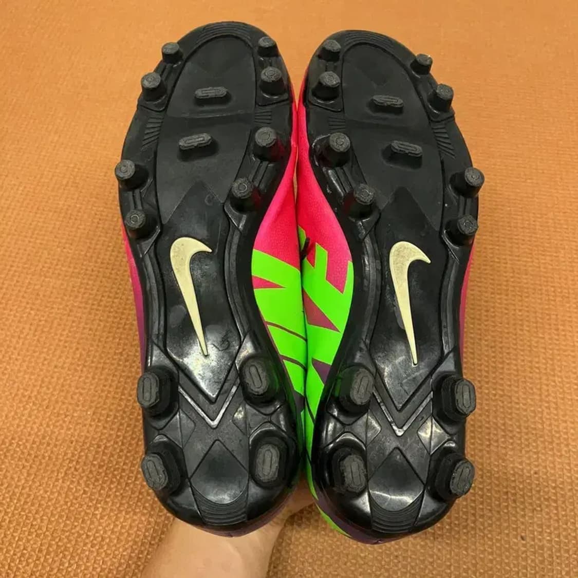 나이키 머큐리얼 볼텍스 FG 핑크 축구화 신발 250 G08390 상품이미지4