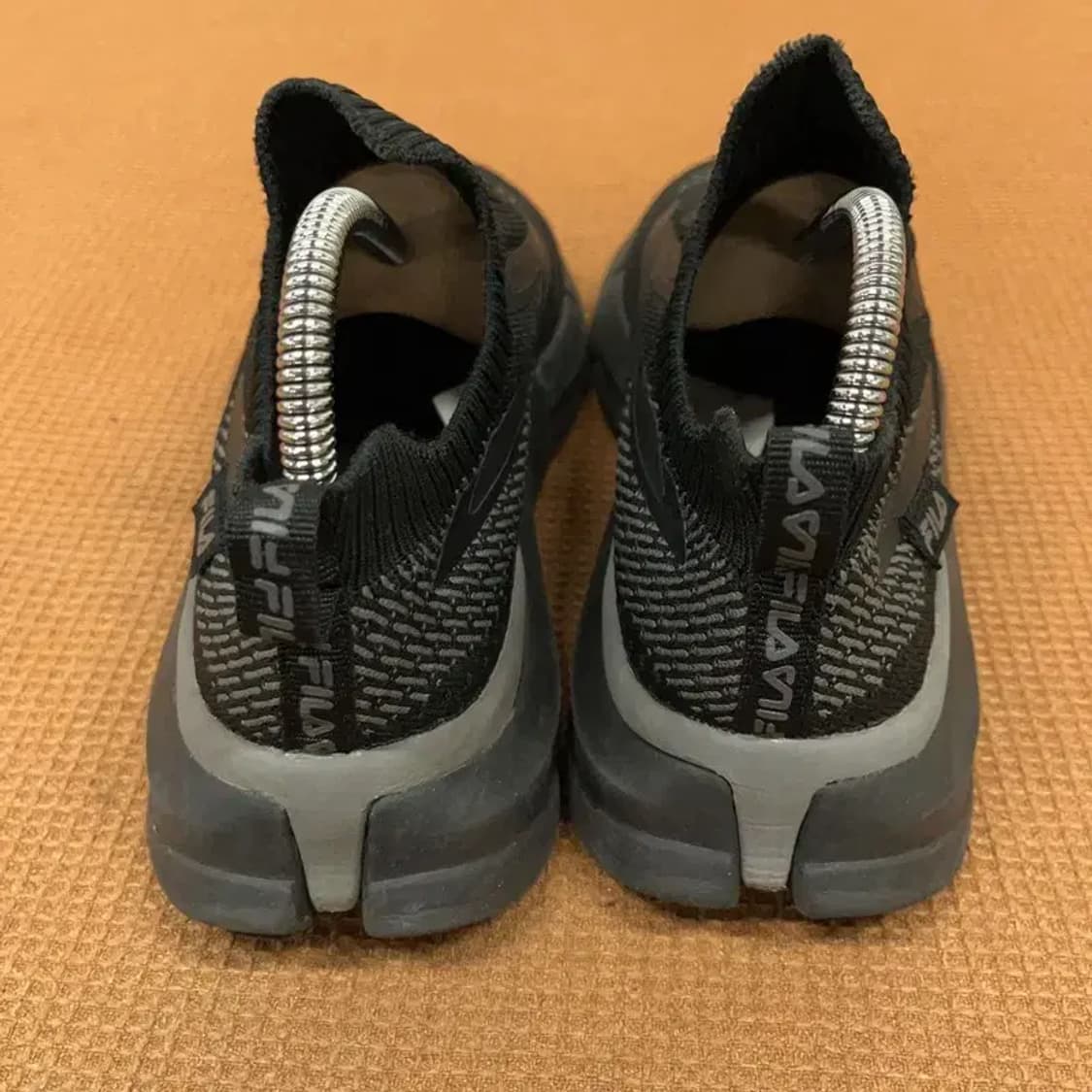 필라 FILA 블랙 슬립온 여자 신발 230 G08396 상품이미지2