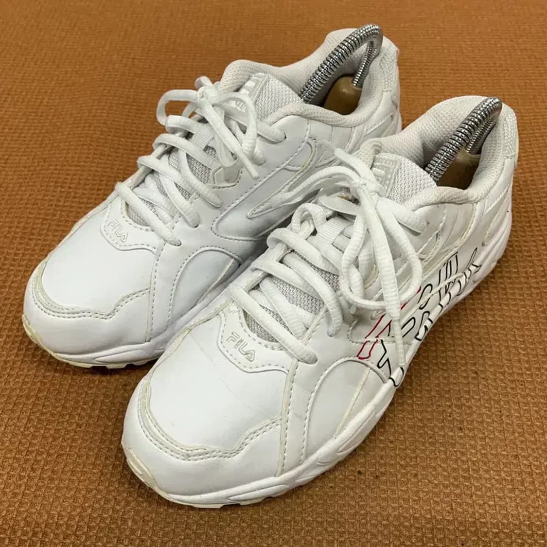 필라 FILA 화이트 스니커즈 운동화 신발 240 G08427 상품이미지1