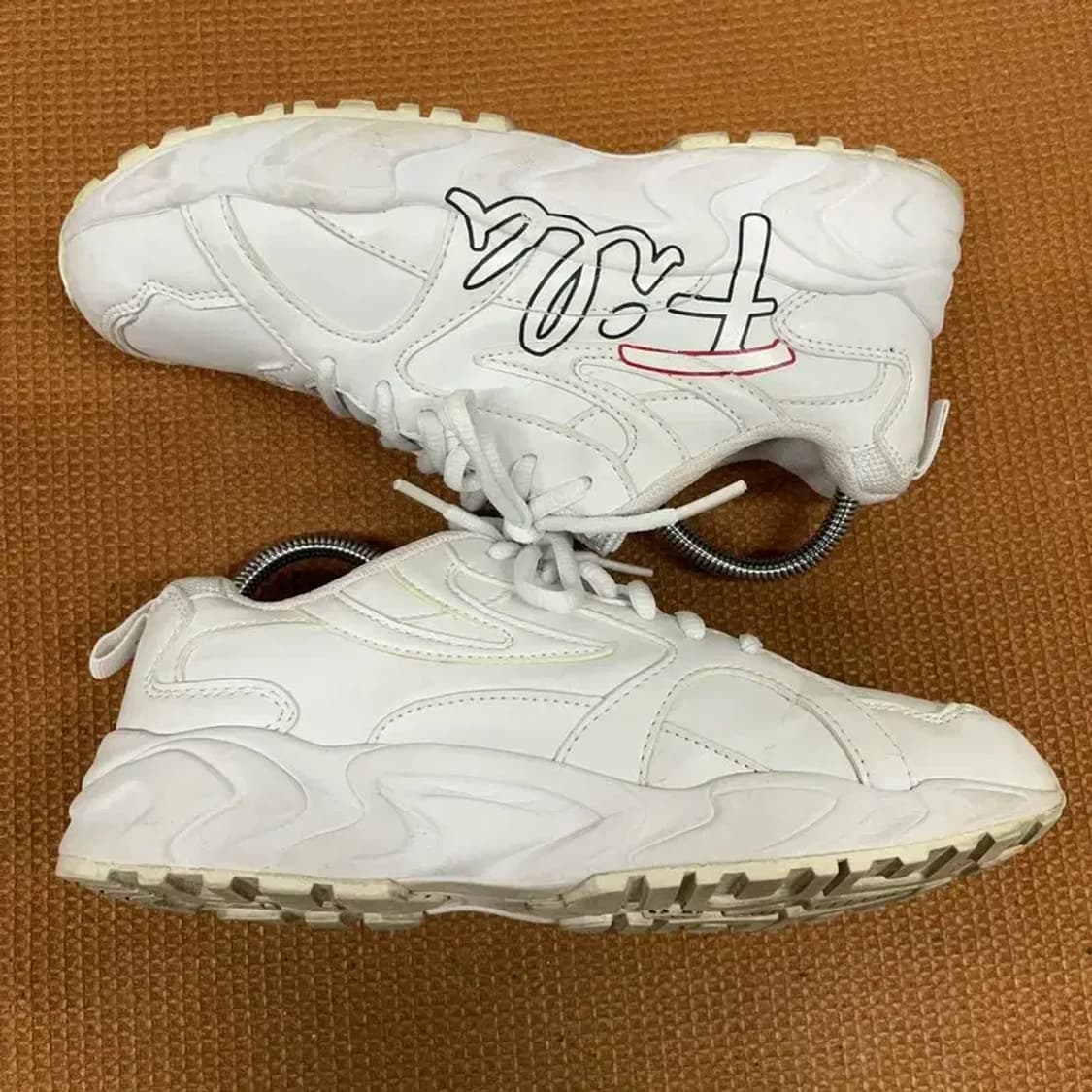 필라 FILA 화이트 스니커즈 운동화 신발 240 G08427 상품이미지3