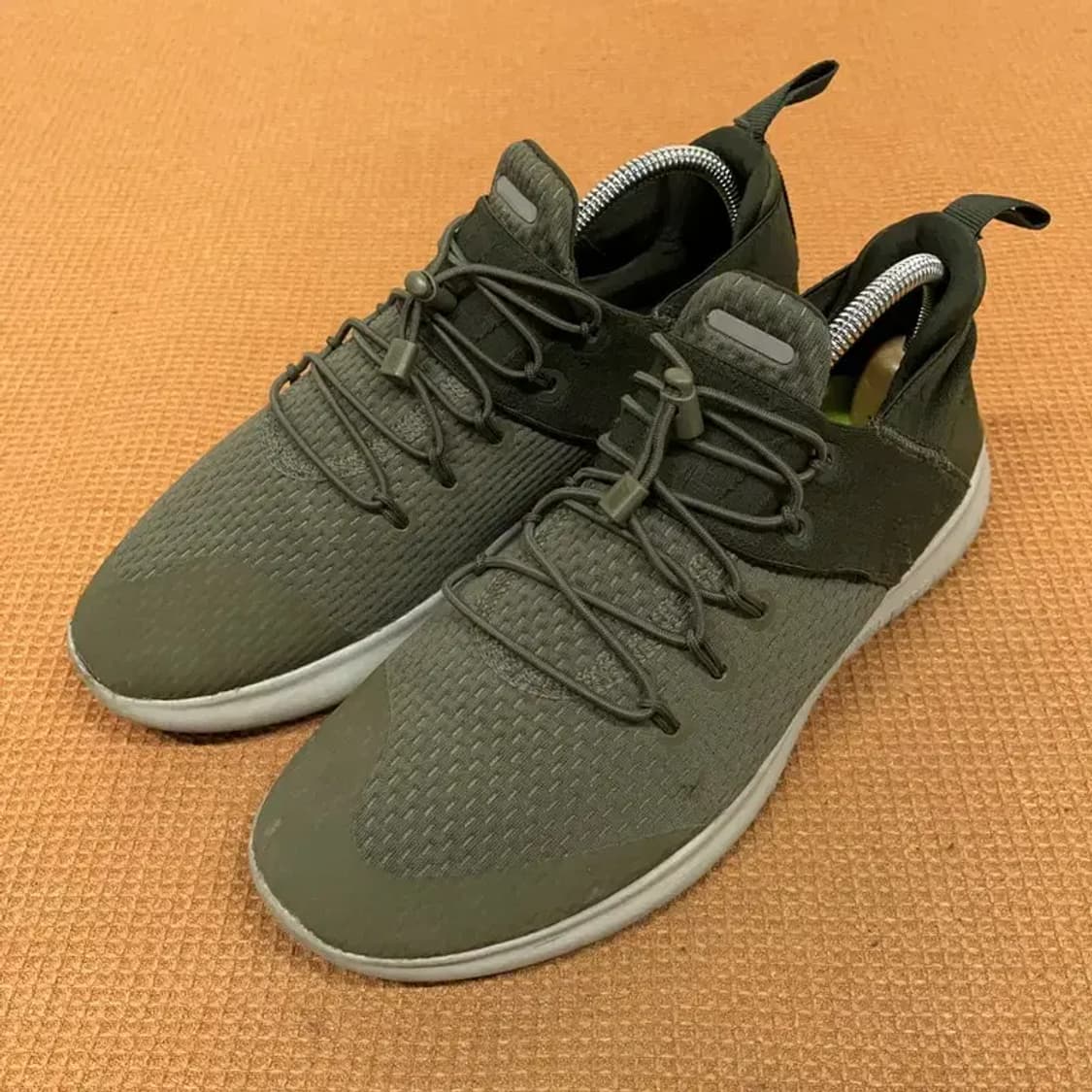 나이키 프리 런 커뮤터 운동화 런닝화 신발 250 G08428 상품이미지1