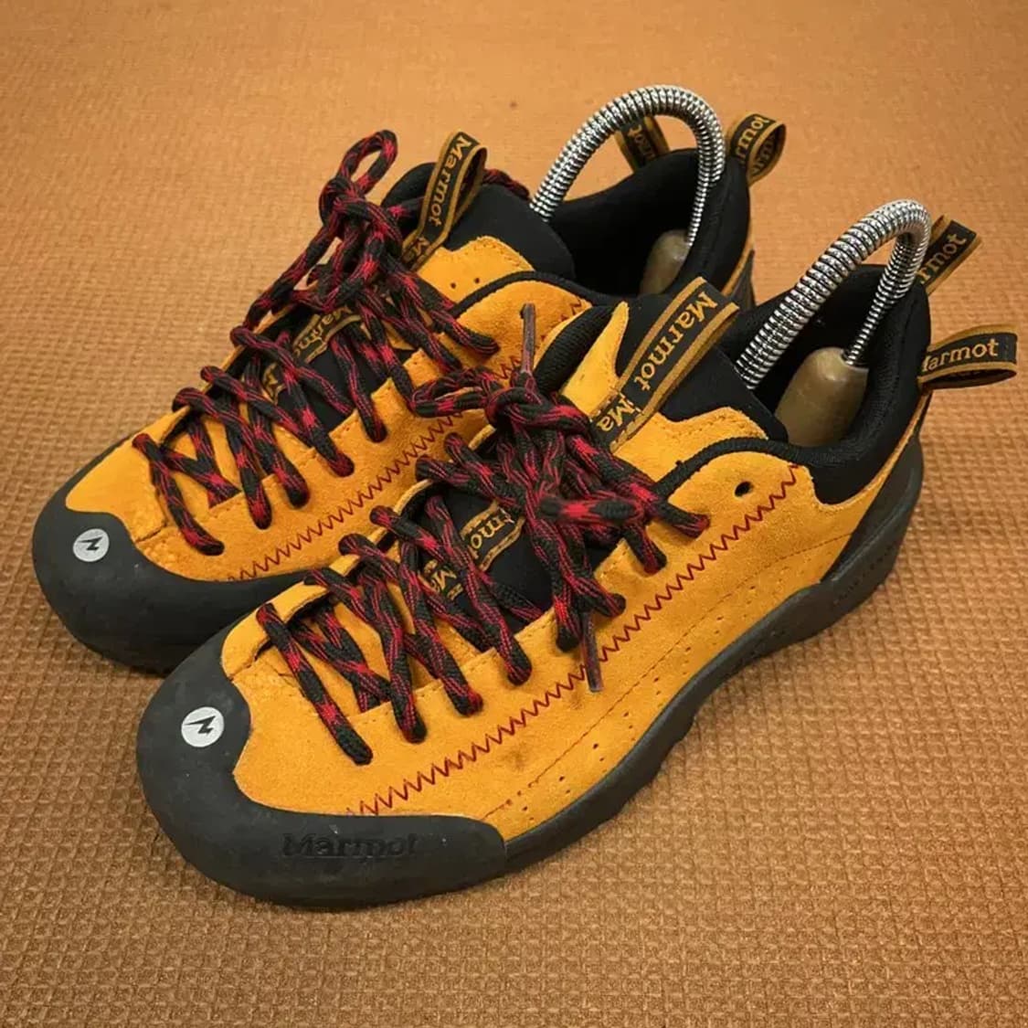 마모트 옐로우 등산화 여자 신발 230 G08455 상품이미지1