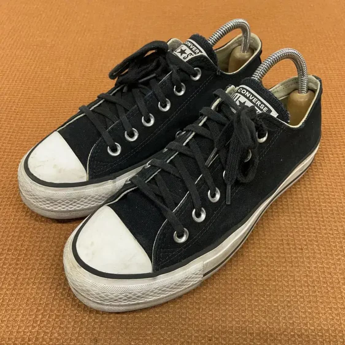 컨버스 척테일러 올스타 로우 리프트 캔버스 스니커즈 245 G08488 상품이미지1