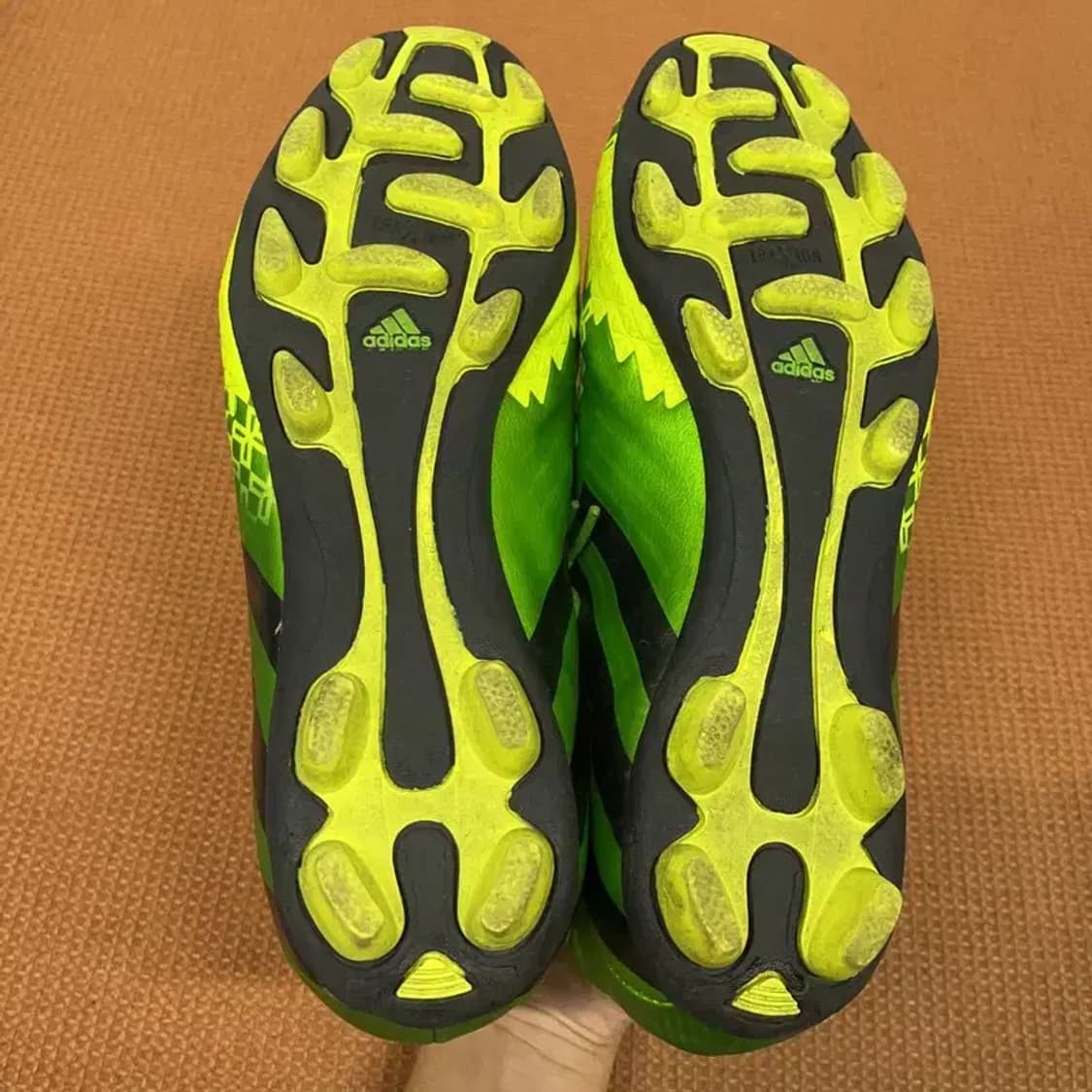 아디다스 프레디토 리셀존 TRX HG 축구화 265 G08495 상품이미지5