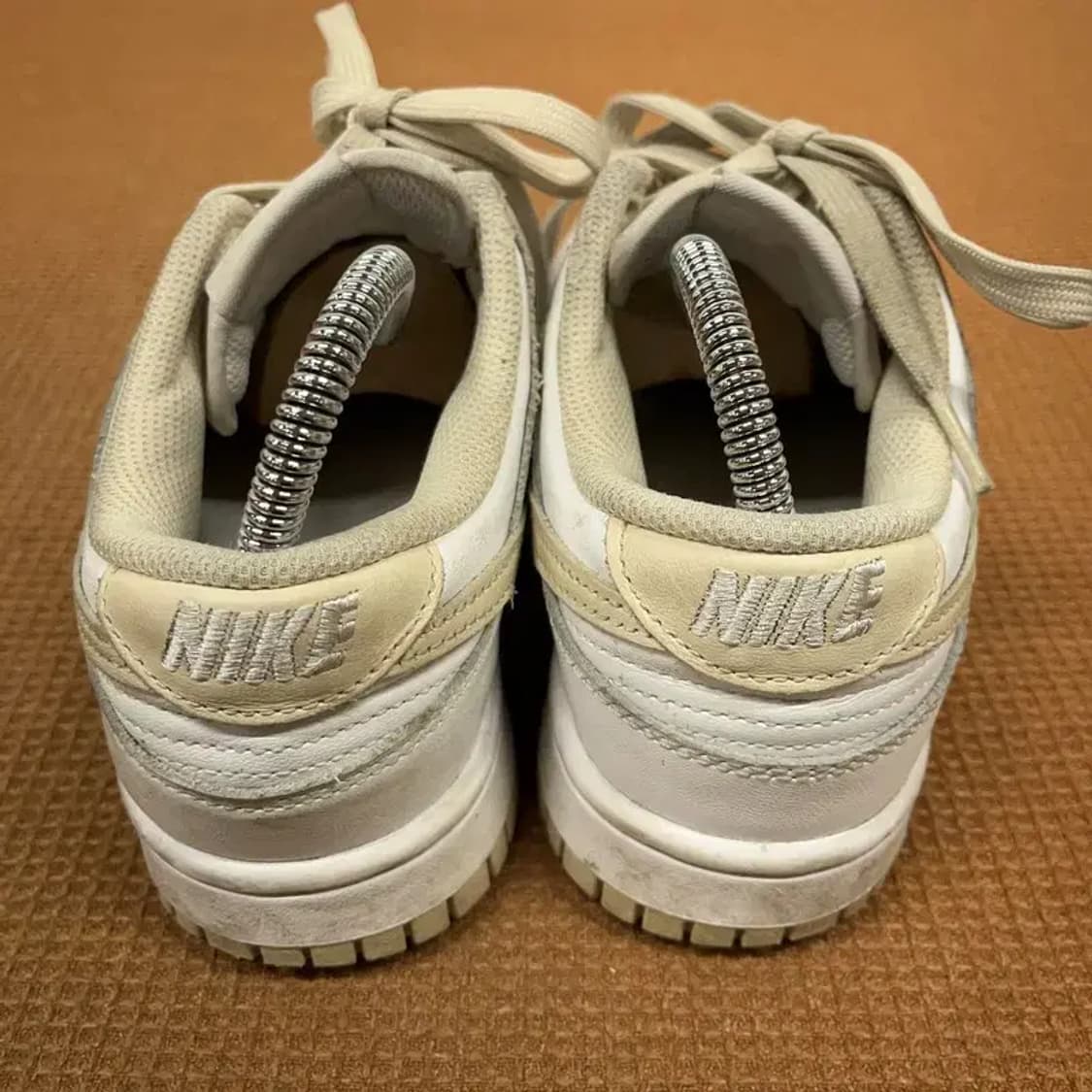 나이키 덩크 로우 펄화이트 스니커즈 운동화 235 G08538 상품이미지2