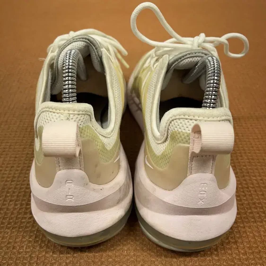 나이키 에어맥스 엑시스 운동화 230 G08541 상품이미지2