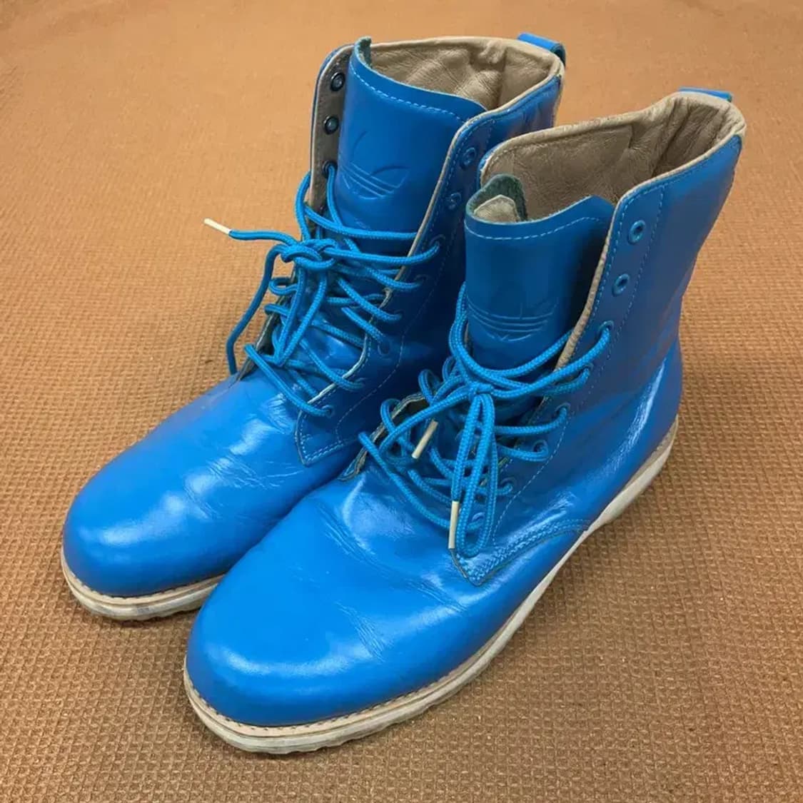 아디다스 아웃도어 레이스업 부츠 270 G08600 상품이미지1