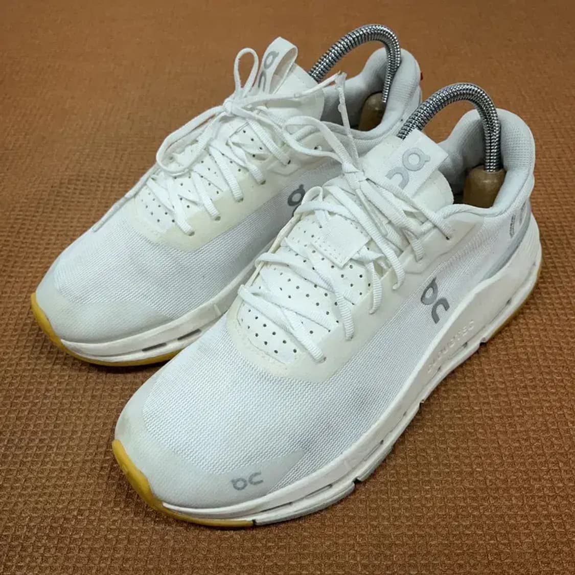 온러닝 클라우드노바 폼2 런닝화 운동화 240 G08551 상품이미지1