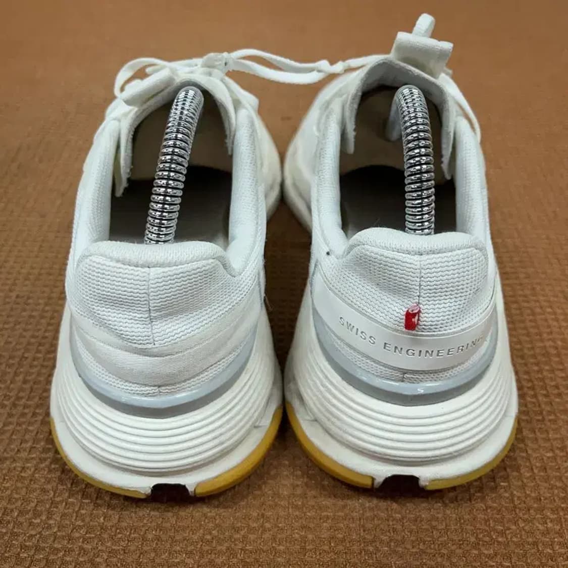 온러닝 클라우드노바 폼2 런닝화 운동화 240 G08551 상품이미지2