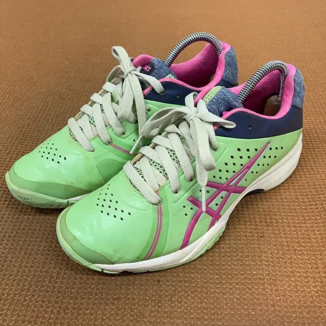 아식스 젤 코트 벨라 여성 운동화 240 G08572 상품이미지1