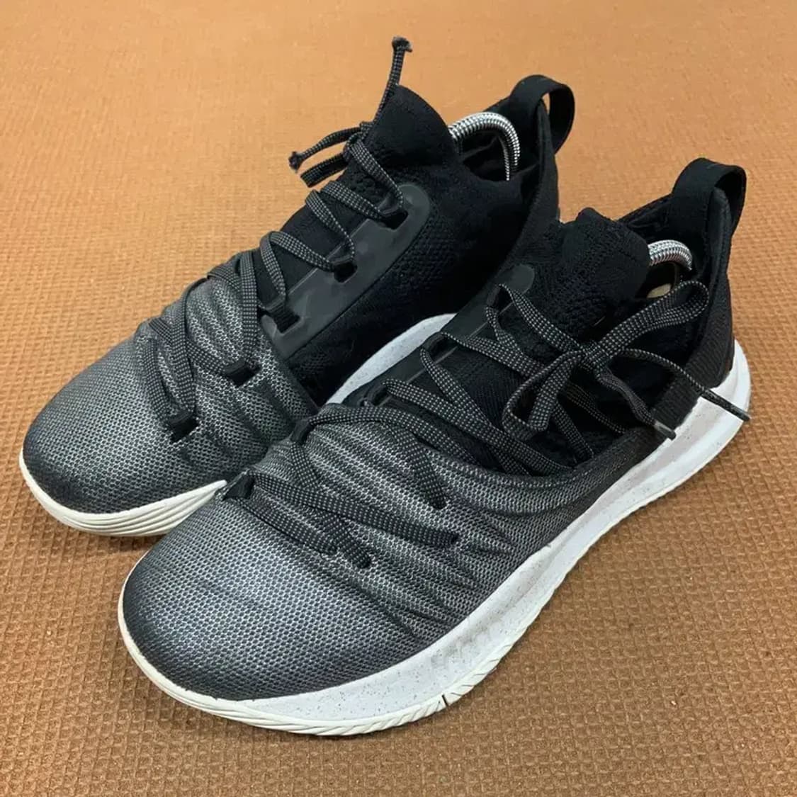 언더아머 UA 커리 5 농구화 운동화 265 G08601 상품이미지1