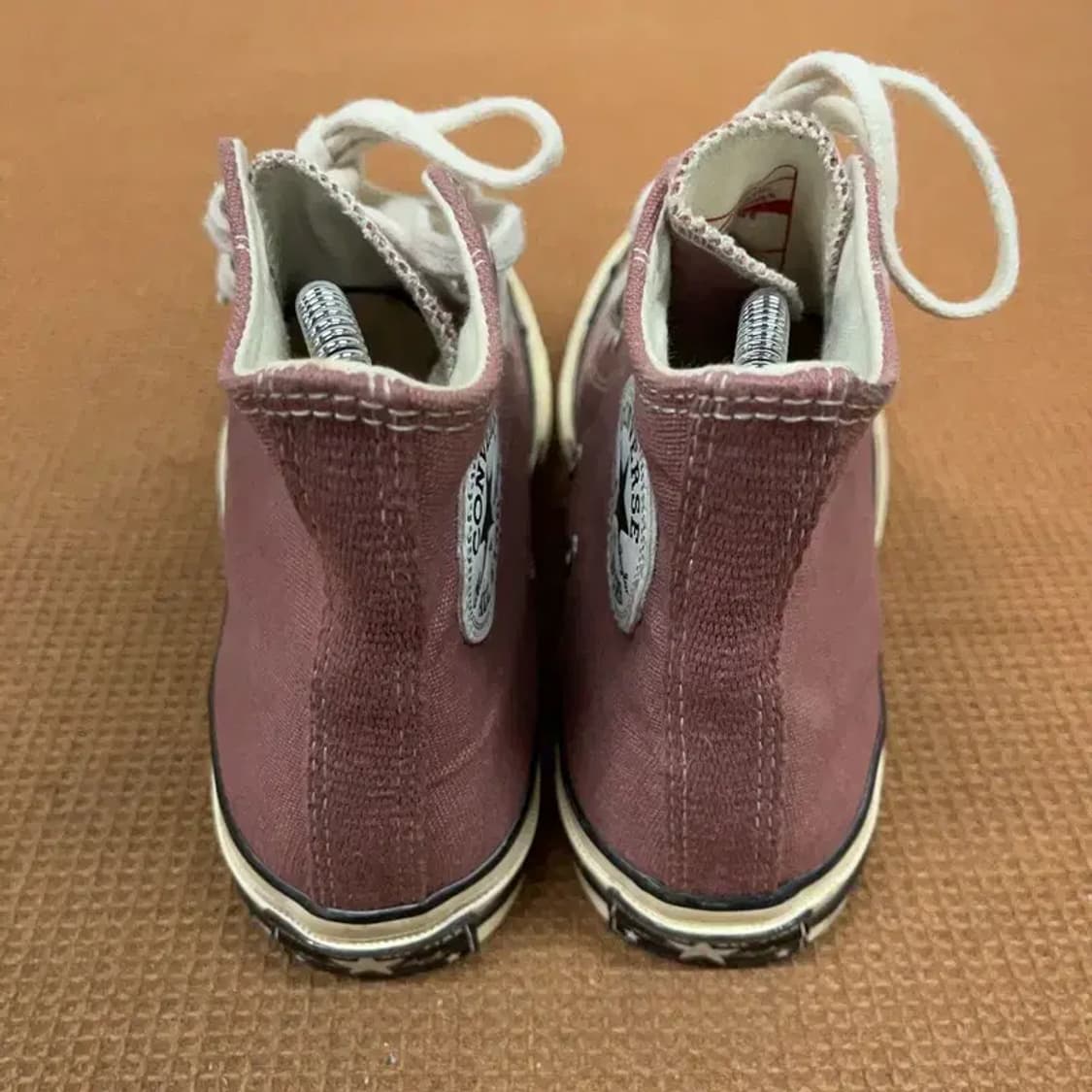 컨버스 척테일러 하이 스니커즈 여자 신발 240 G08613 상품이미지2