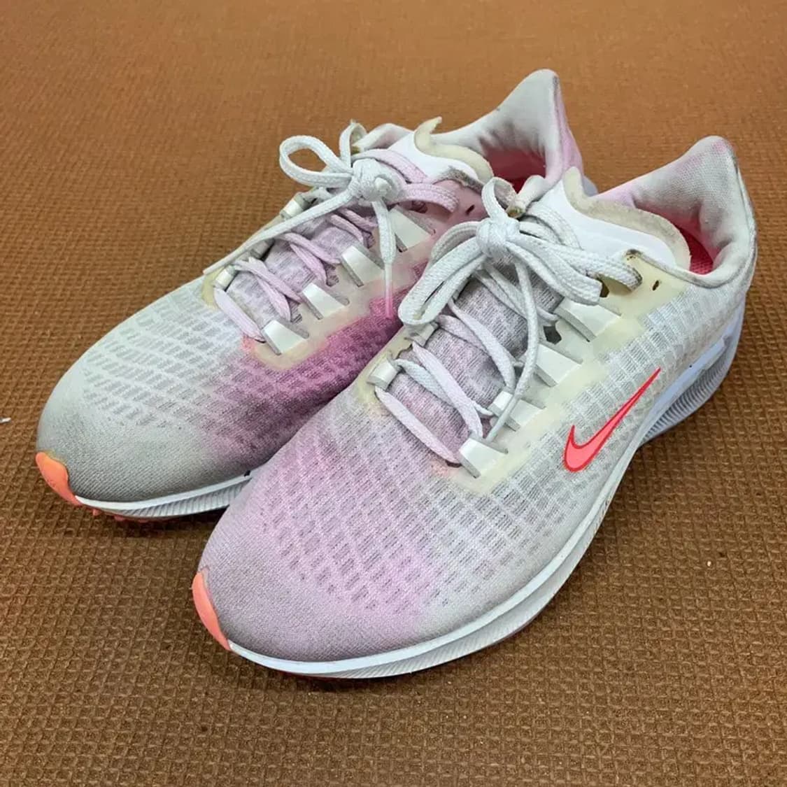 나이키 W 에어 줌 페가수스 37 런닝화 운동화 신발 245 G08622 상품이미지1