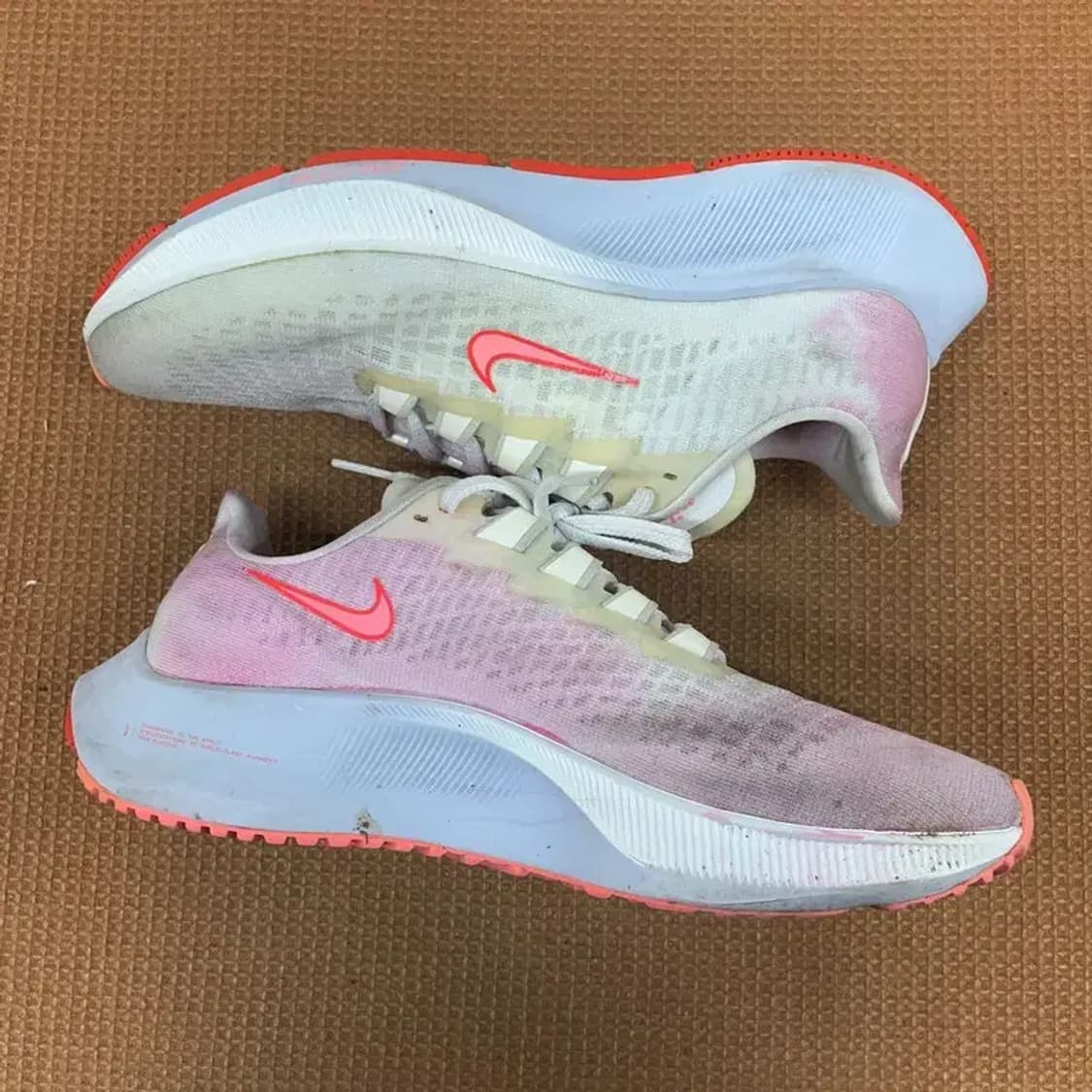 나이키 W 에어 줌 페가수스 37 런닝화 운동화 신발 245 G08622 상품이미지3