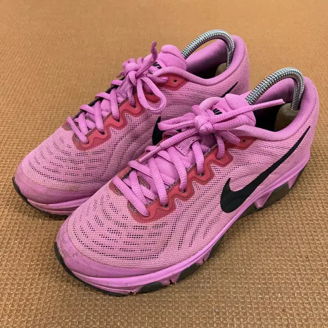 나이키 핑크 여자 운동화 에어 닝화 신발 235 G08623 상품이미지1