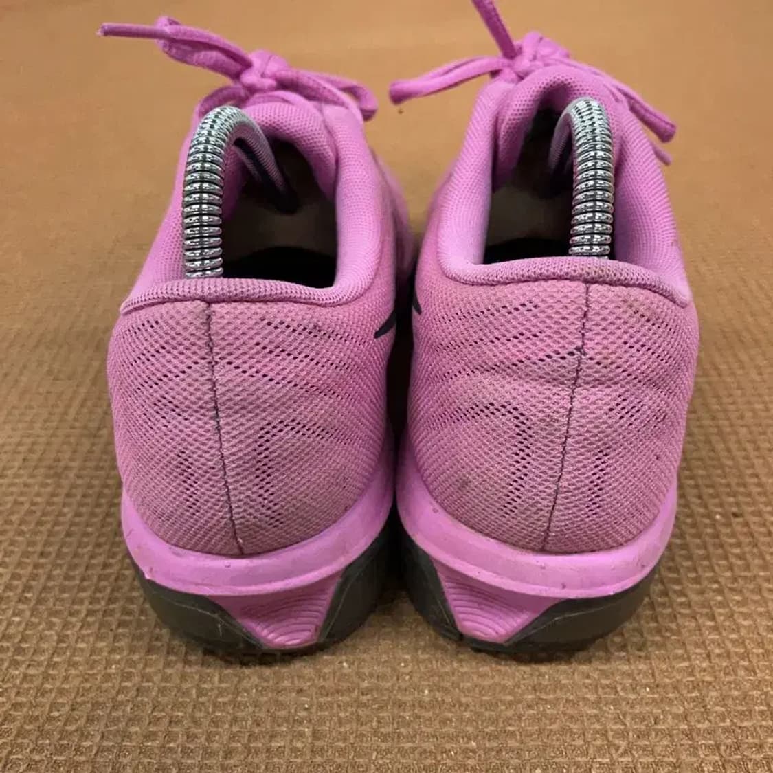 나이키 핑크 여자 운동화 에어 닝화 신발 235 G08623 상품이미지2