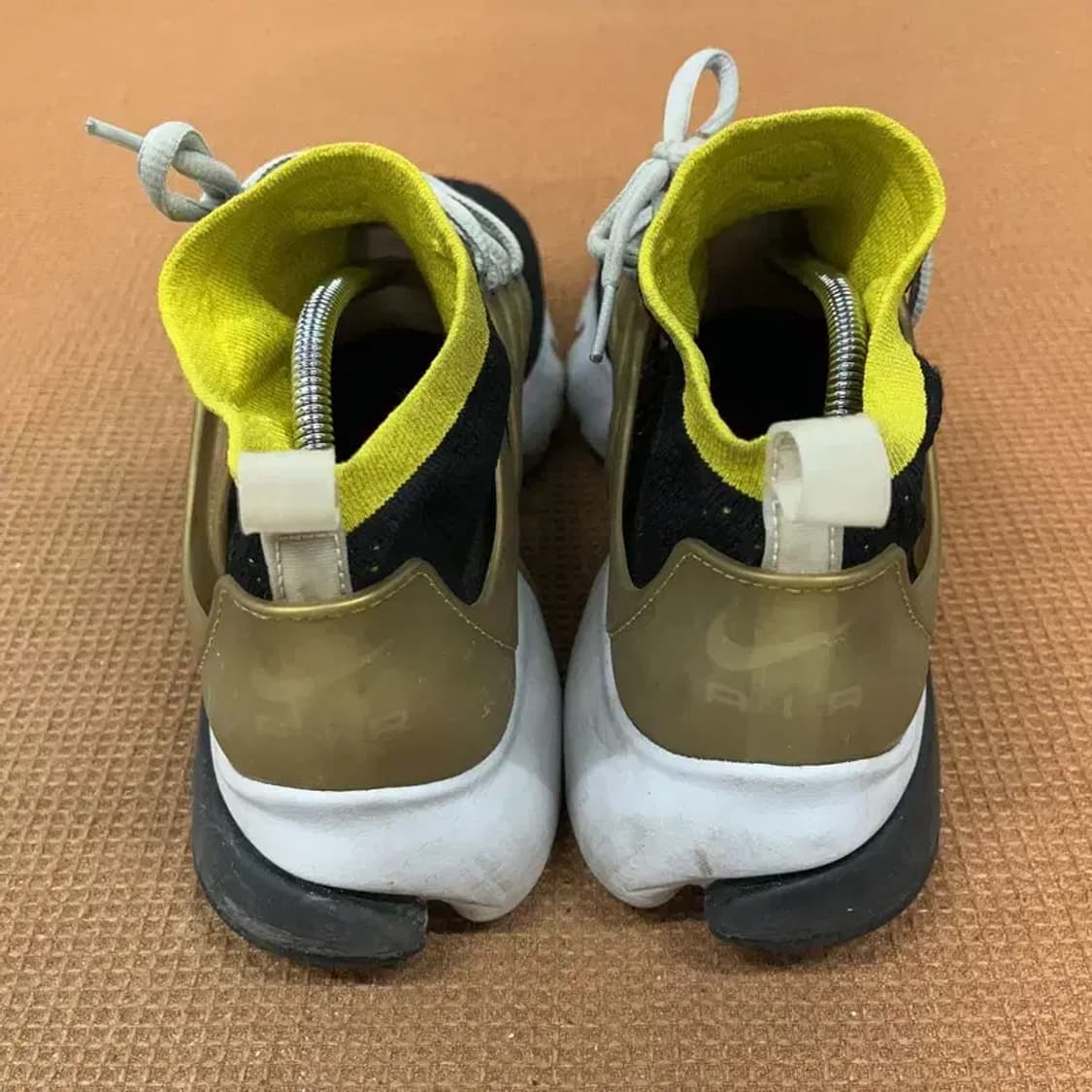 나이키 에어 프레스토 플라이니트 울트라 옐로우 운동화 270 G08631 상품이미지2