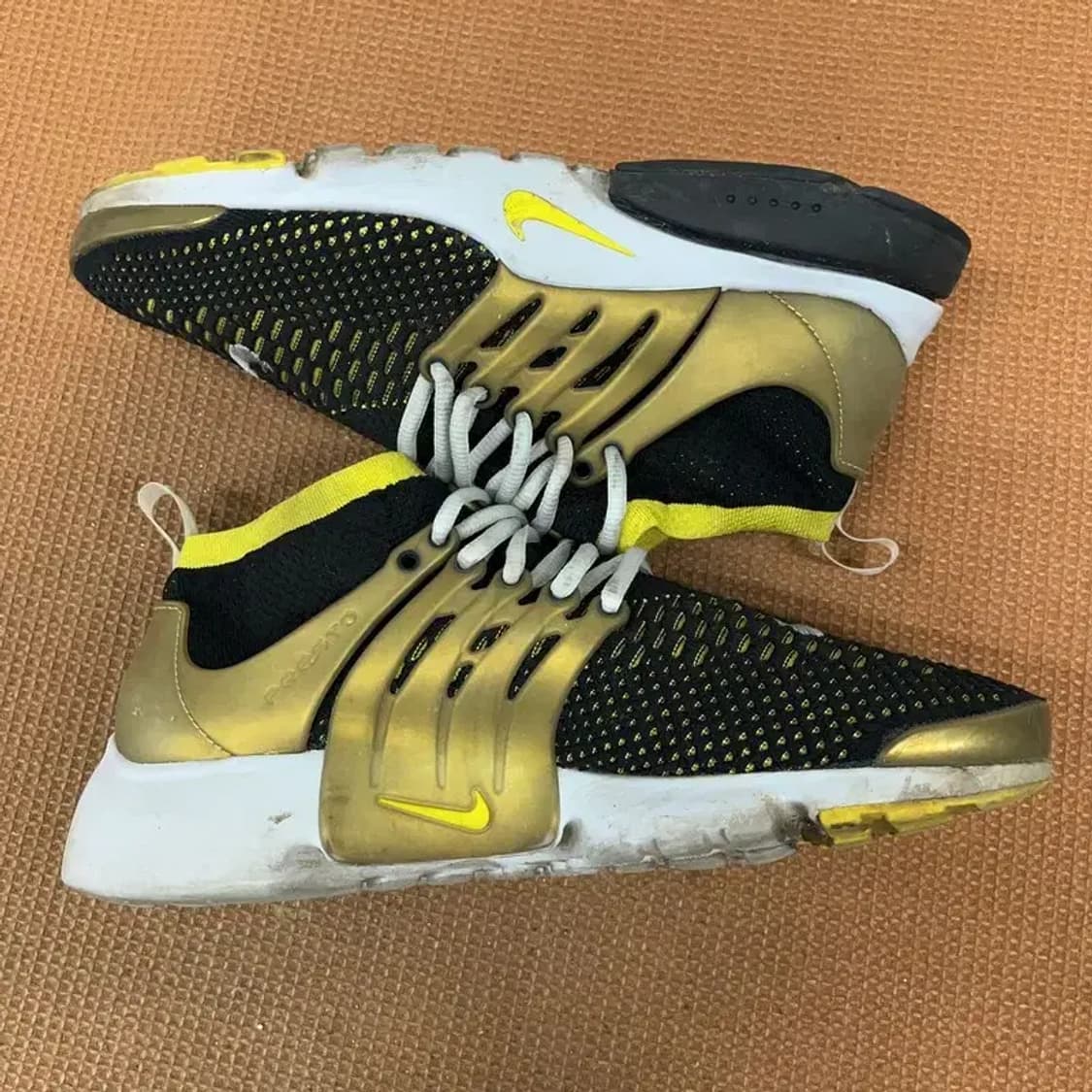 나이키 에어 프레스토 플라이니트 울트라 옐로우 운동화 270 G08631 상품이미지3