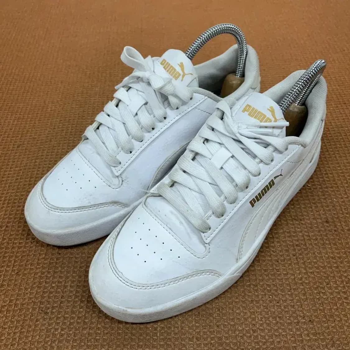 푸마 셔플 화이트 골드 스니커즈 신발 230 G08636 상품이미지1