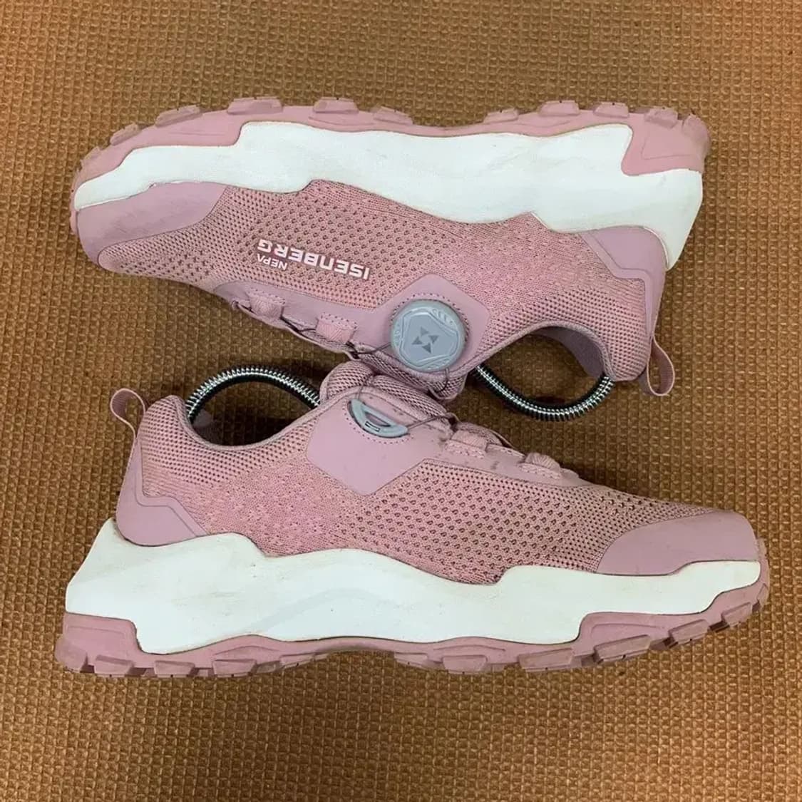 네파 등산화 트레킹화 여자 신발 240 G08639 상품이미지3