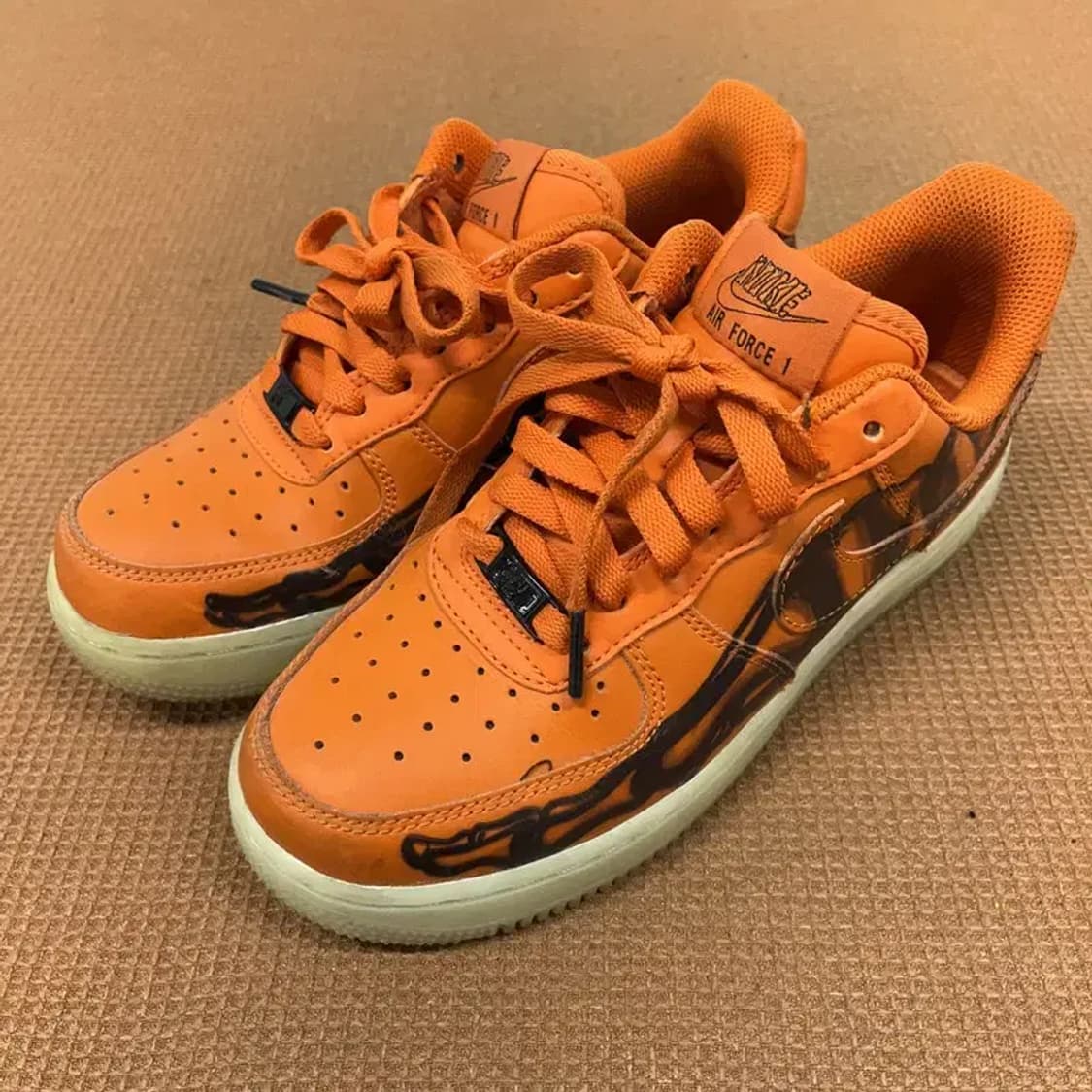 나이키 에어포스 1 로우 오렌지스켈레톤 스니커즈 신발 235 G08659 상품이미지1