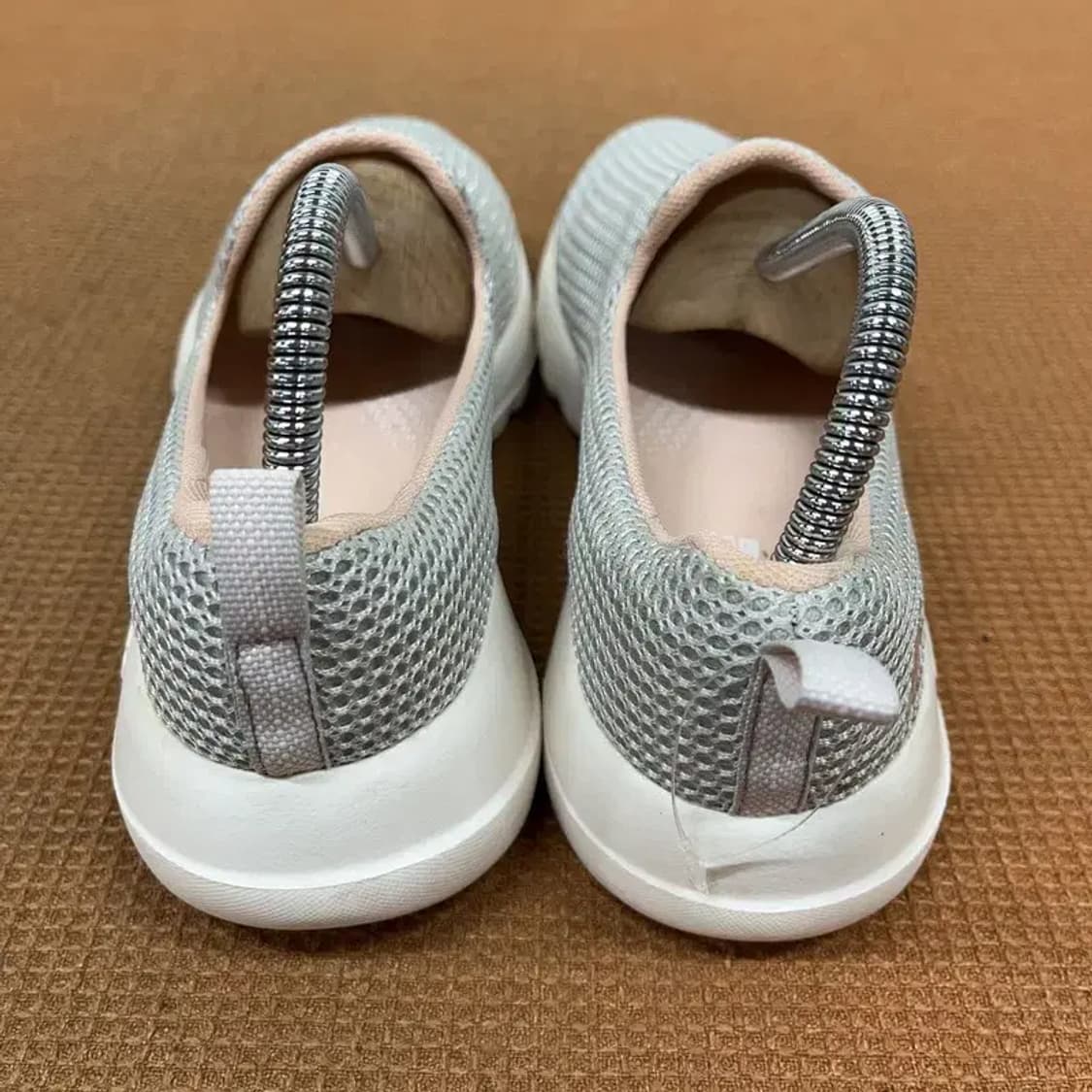 스케쳐스 고워크 슬립온 250 G08667 상품이미지2