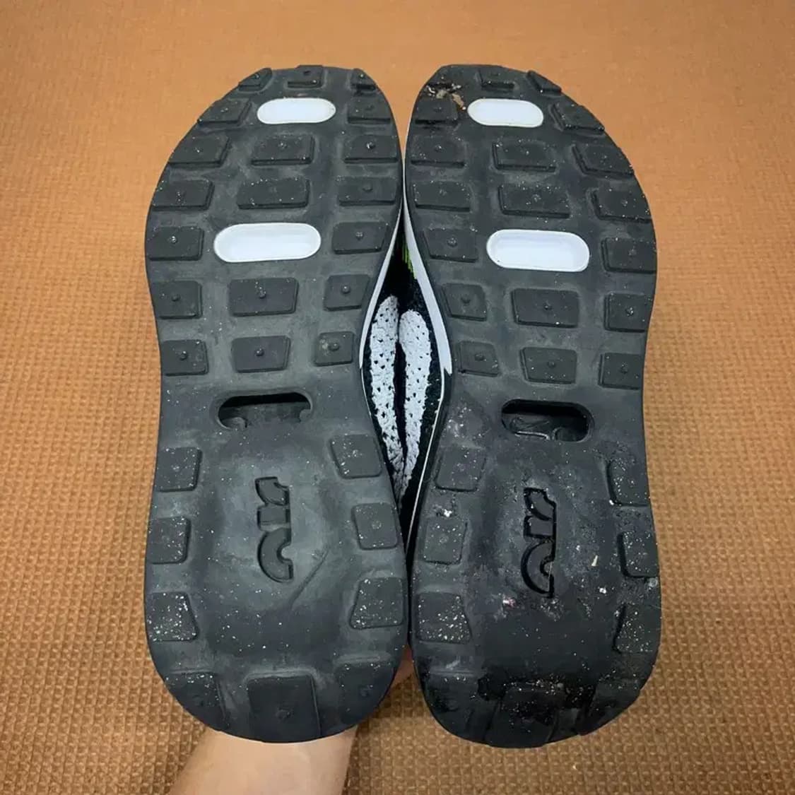 나이키 에어맥스 플라이니트 레이서 런닝화 운동화 235 G08686 상품이미지4