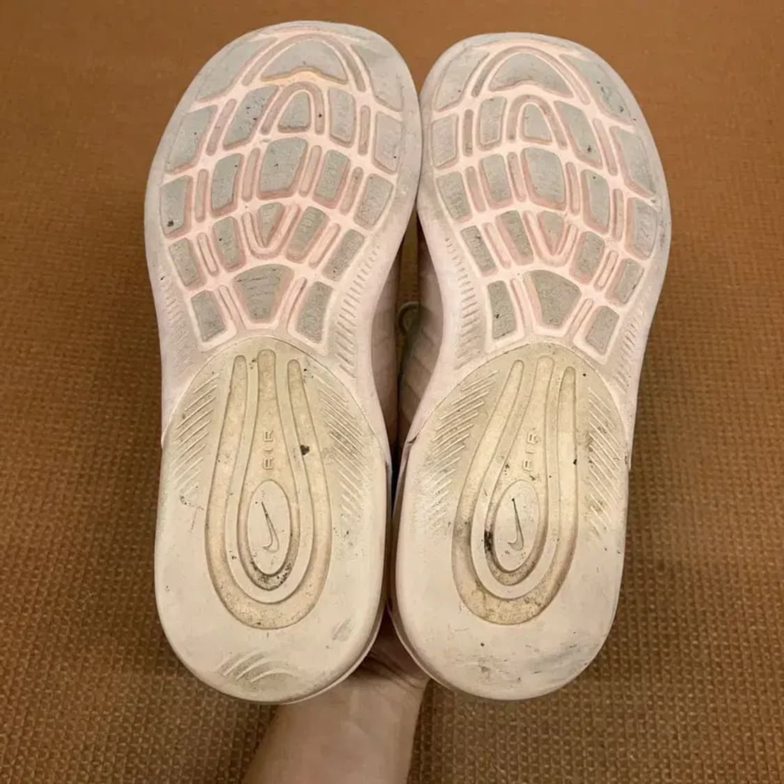 나이키 에어맥스 엑시스 런닝화 운동화 신발 230 G08698 상품이미지4