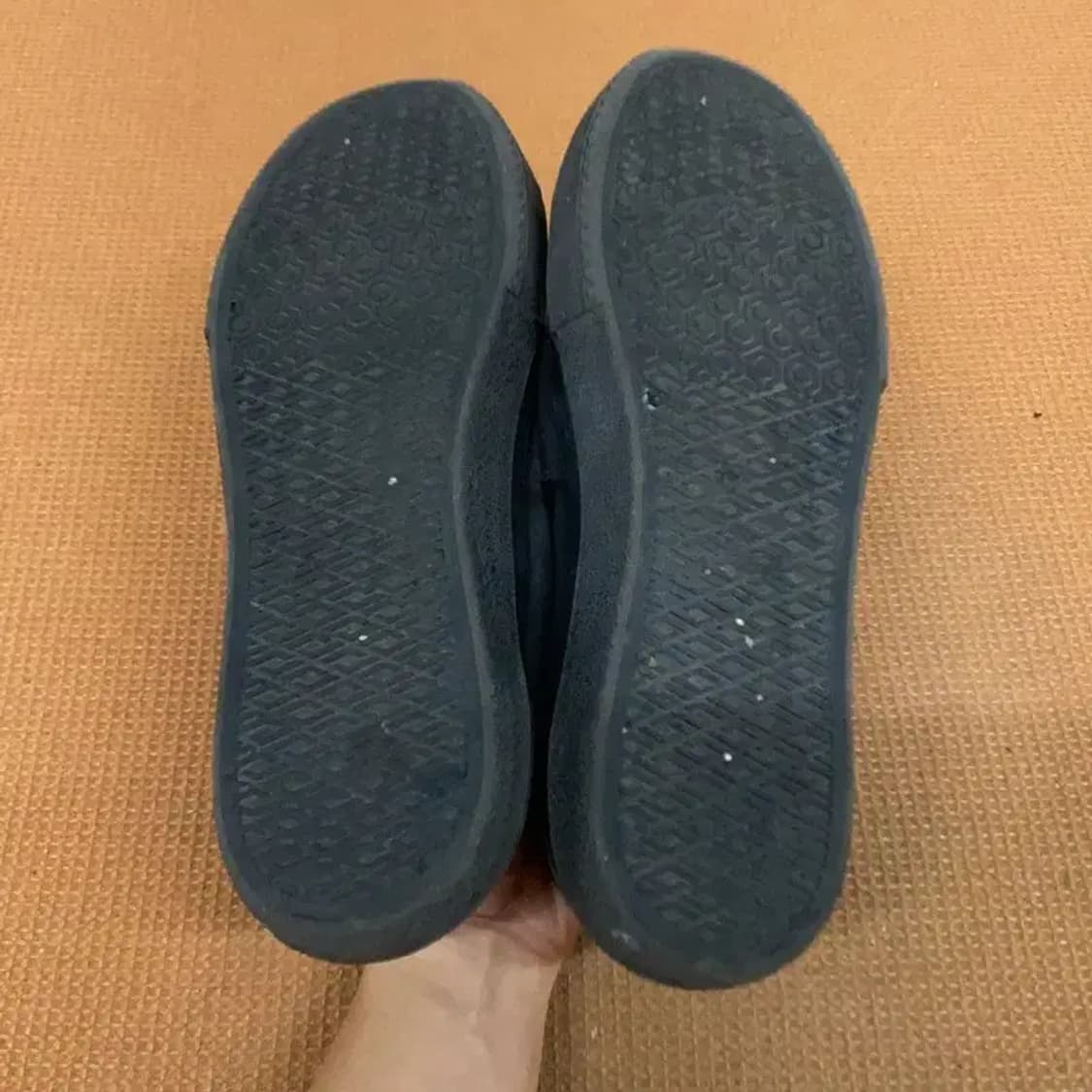 버버리 체크로고 블랙 스니커즈 신발 270 G08725 상품이미지4