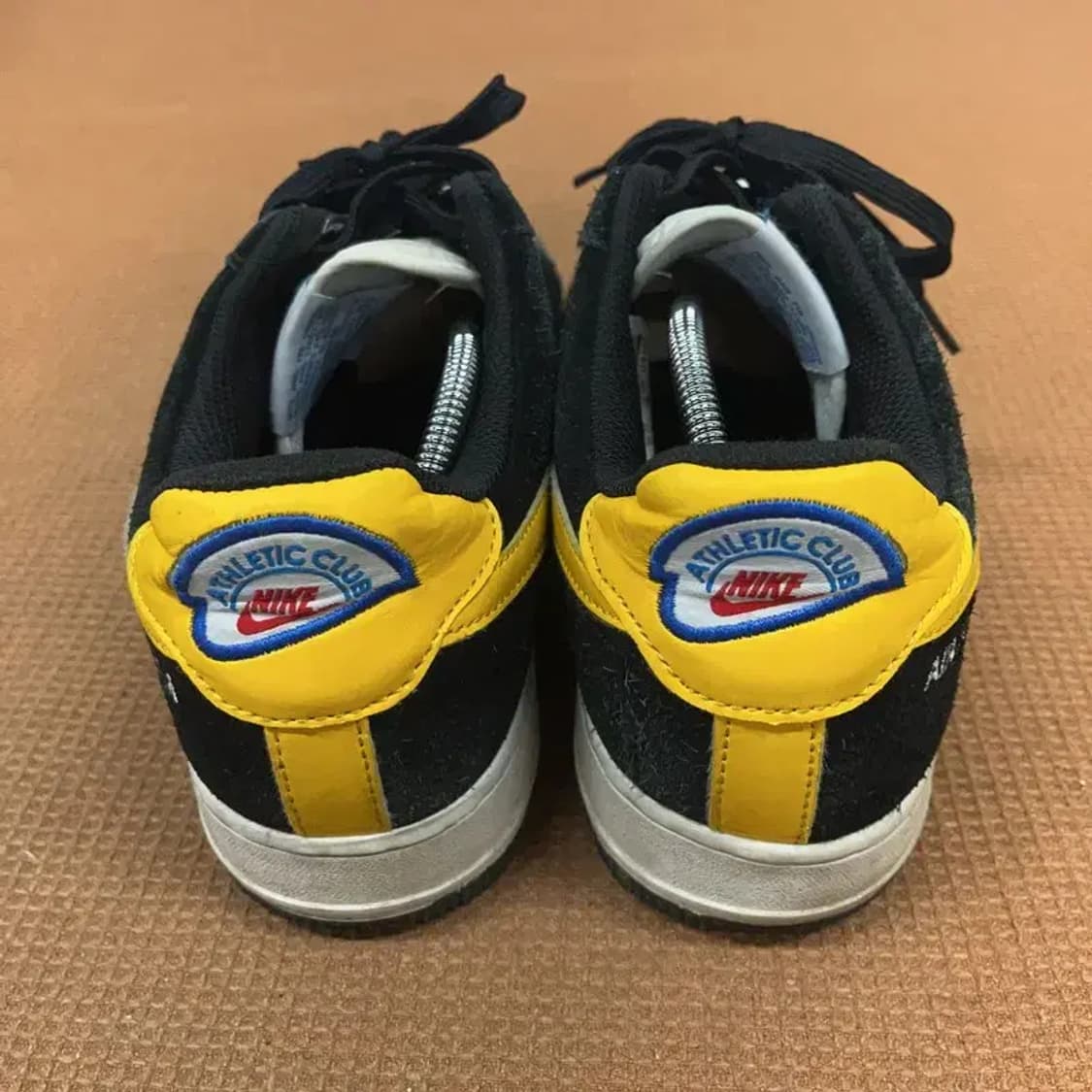 나이키 에어포스 1 07 슬레틱 클럽 스니커즈 275 G08697 상품이미지2