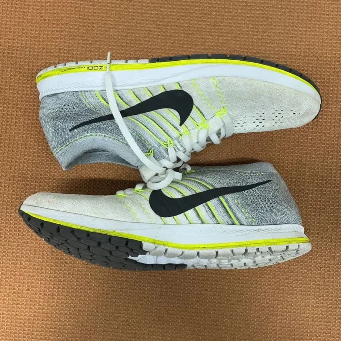 나이키 줌 플라이니트 스트릭6 운동화 280 G08745 상품이미지3