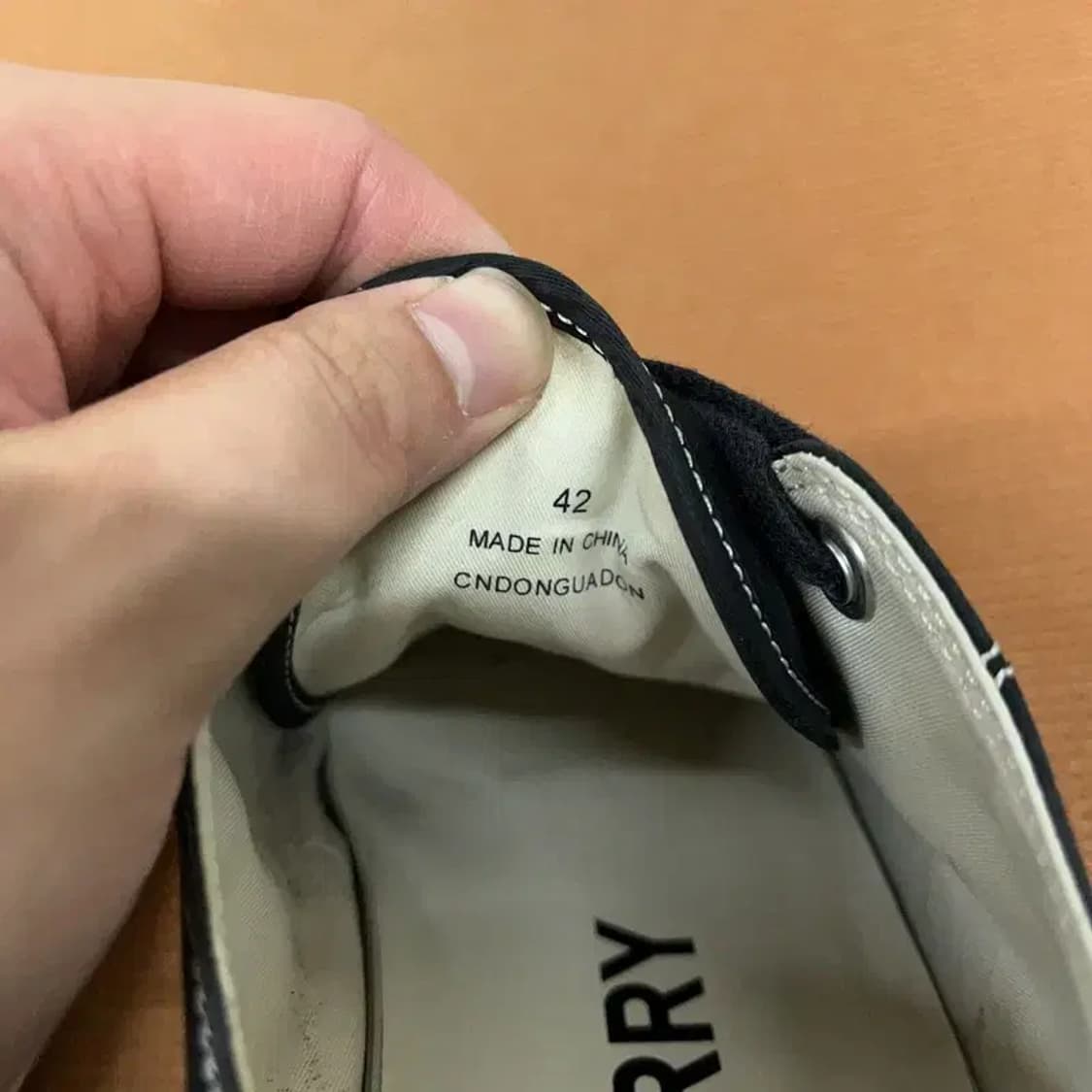 버버리 개버딘 캔버스 스니커즈 운동화 42 G08757 상품이미지5