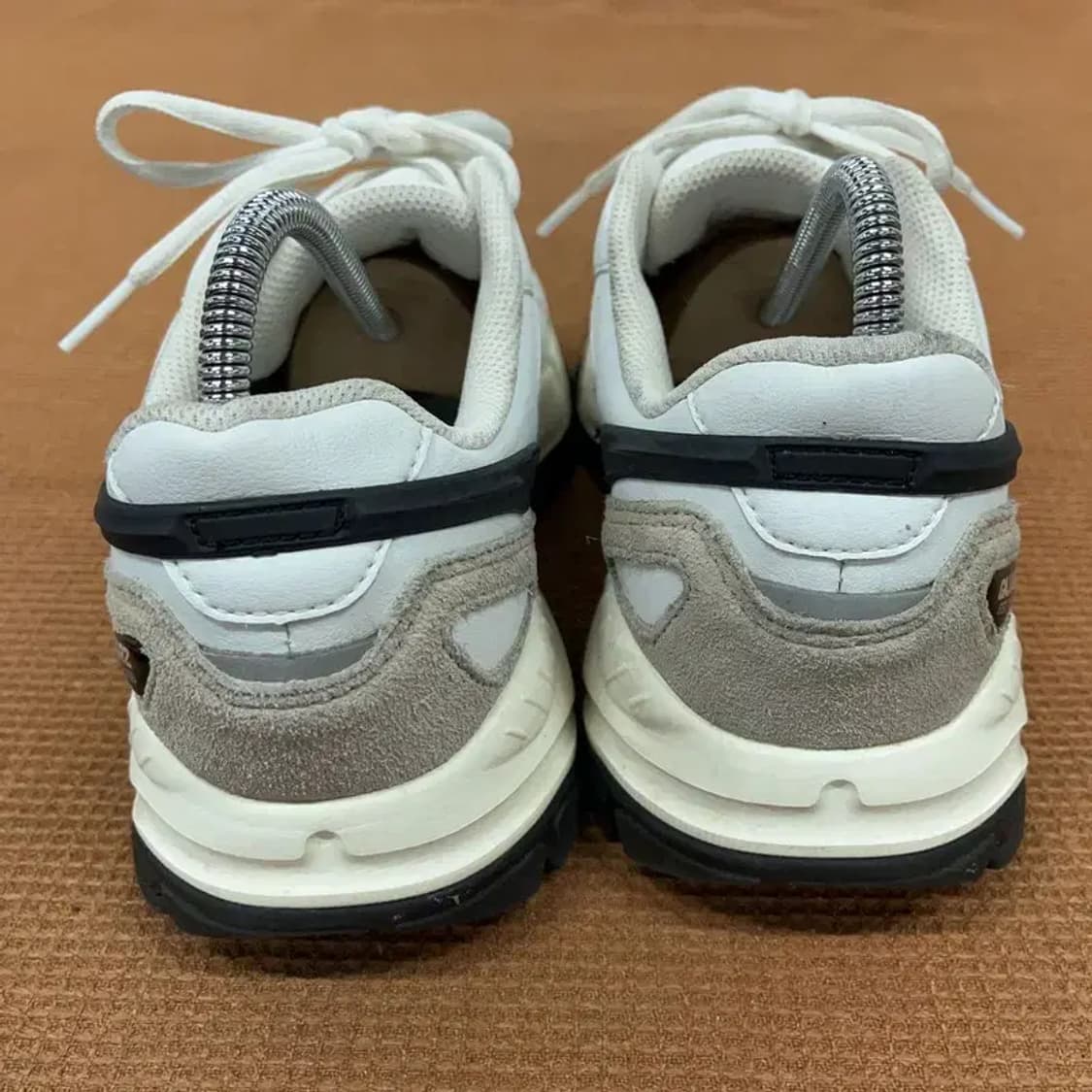 다이나핏 쿼츠 라이트닝 스니커즈 운동화 245 G08792 상품이미지2