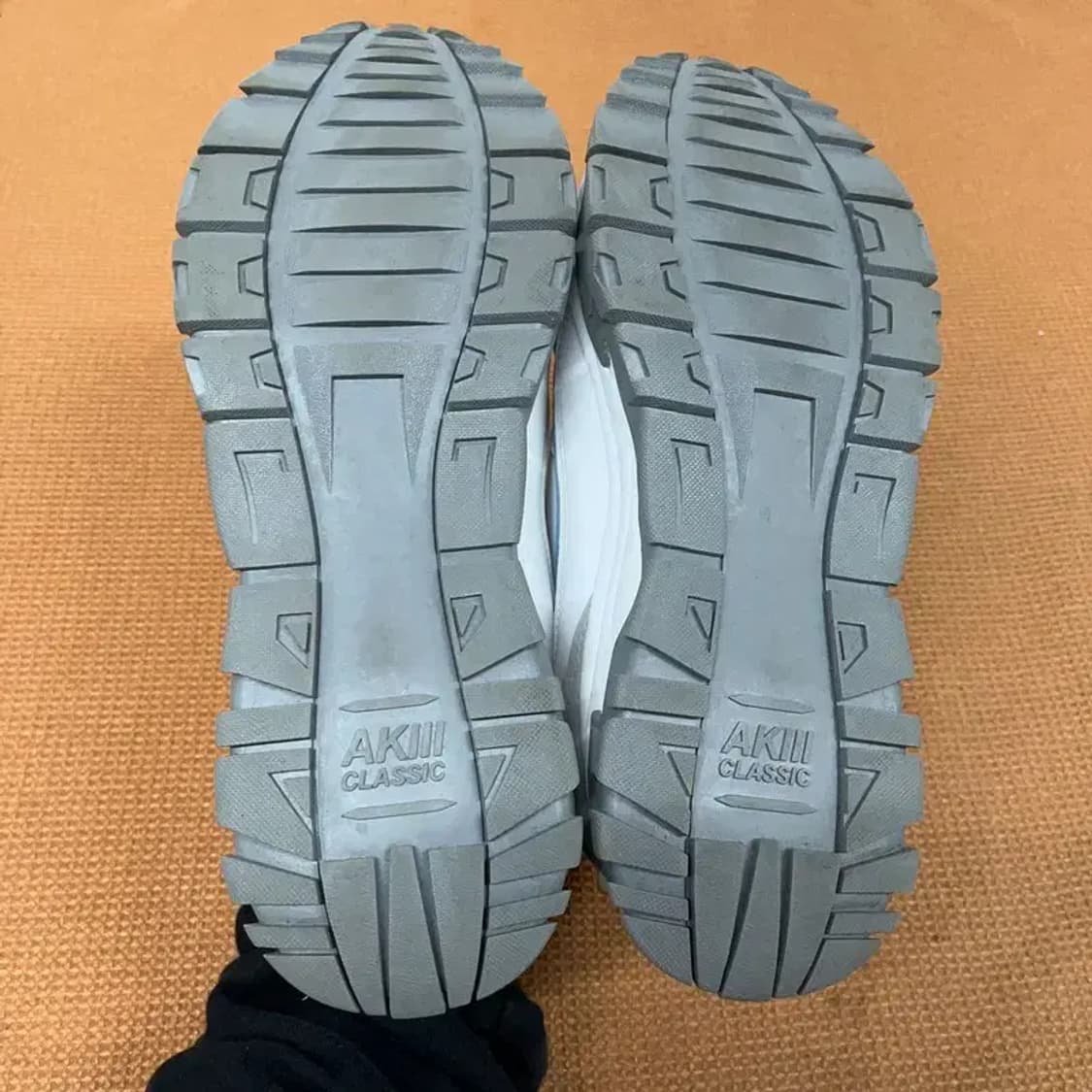 아키클래식 어반트래커 어글리슈즈 운동화 270 G08806 상품이미지4