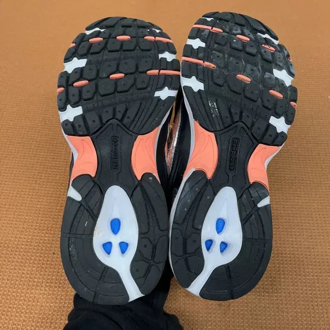 뉴발란스 MR530 스니커즈 운동화 240 G08815 상품이미지4