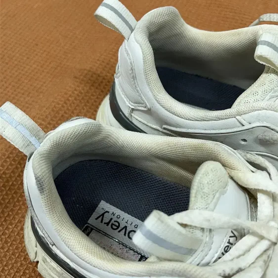 디스커버리 버킷 디워커 V2 스니커즈 운동화 235 G08843 상품이미지6