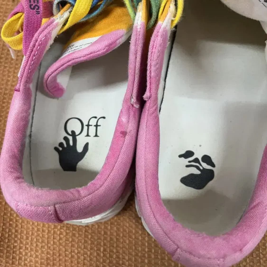 오프화이트 애로우 로우 벌크 스니커즈 운동화 42 G08848 상품이미지8