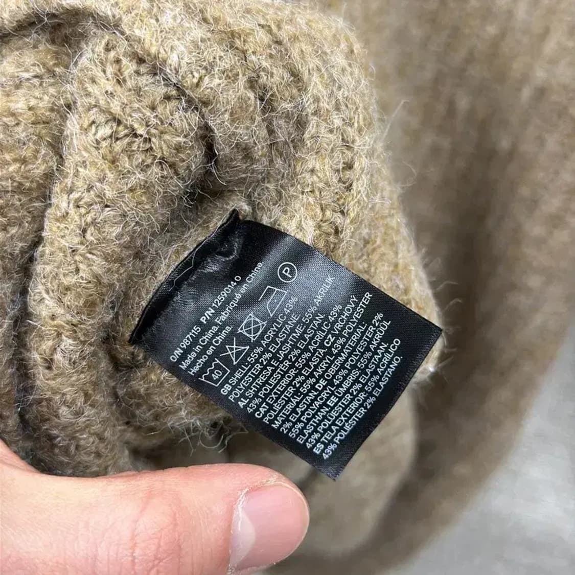 에이치앤엠 캐주얼 브이넥 크롭 니트 스웨터 XS M08617 상품이미지4