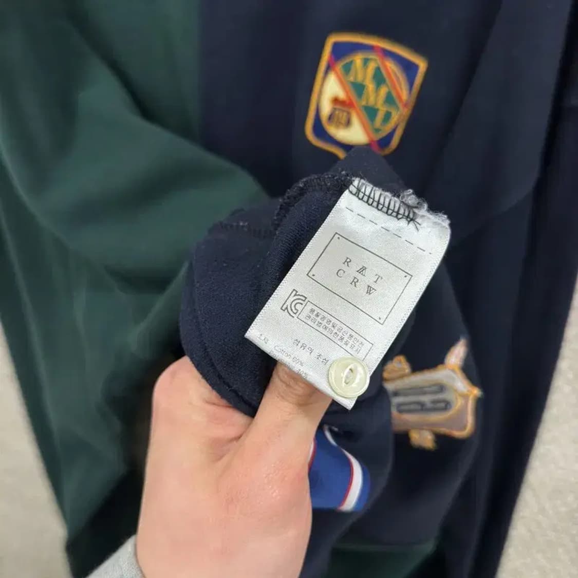 로맨틱크라운 자수 캐주얼 체크 카라 오버핏 맨투맨 L M08781 상품이미지4