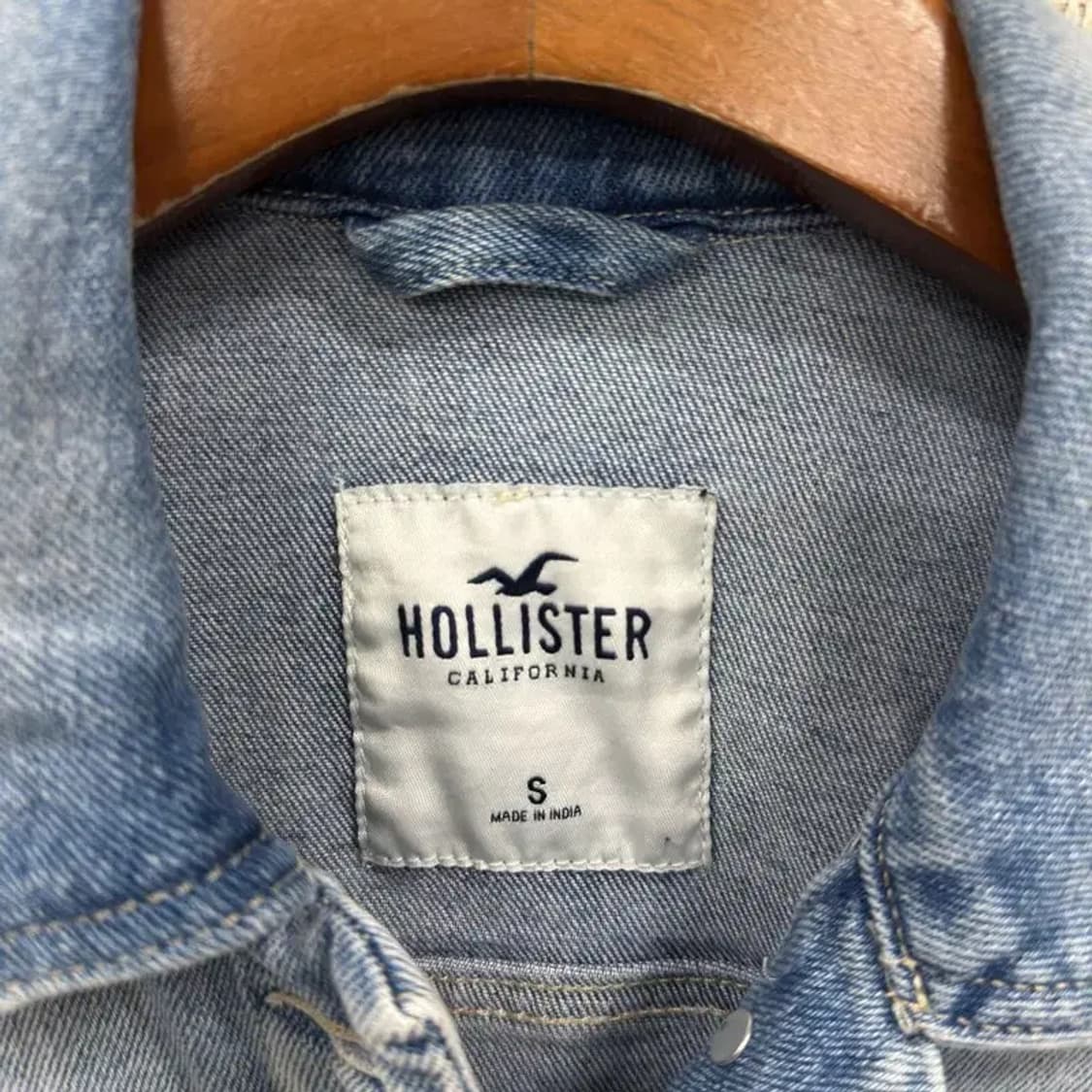 홀리스터 캐주얼 워싱 연청 크롭 데님자켓 S M08802 상품이미지3