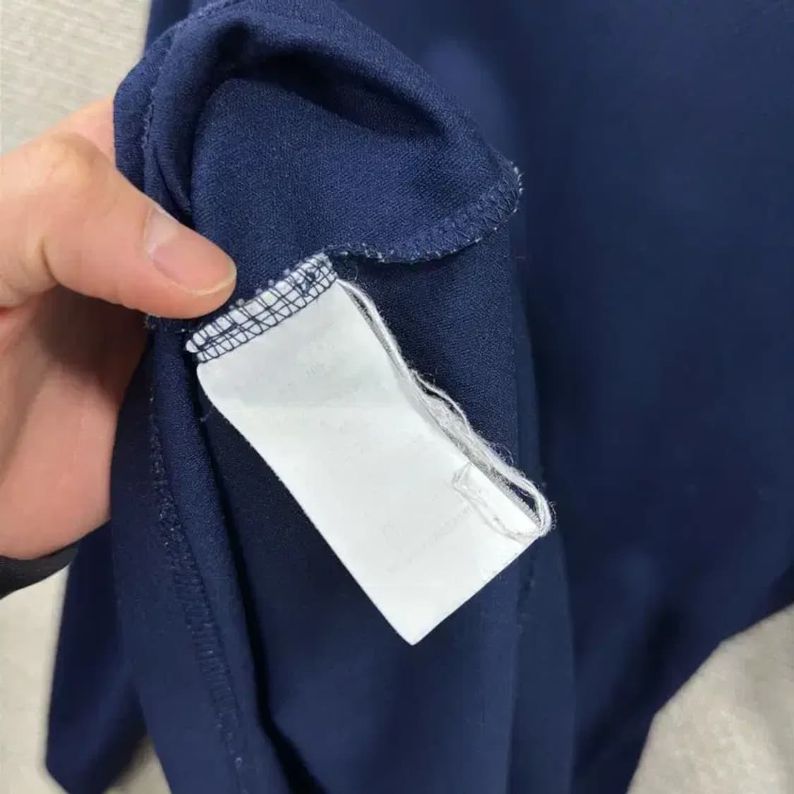 밀레 아웃도어 반집업 긴팔티 105 M09198 상품이미지4