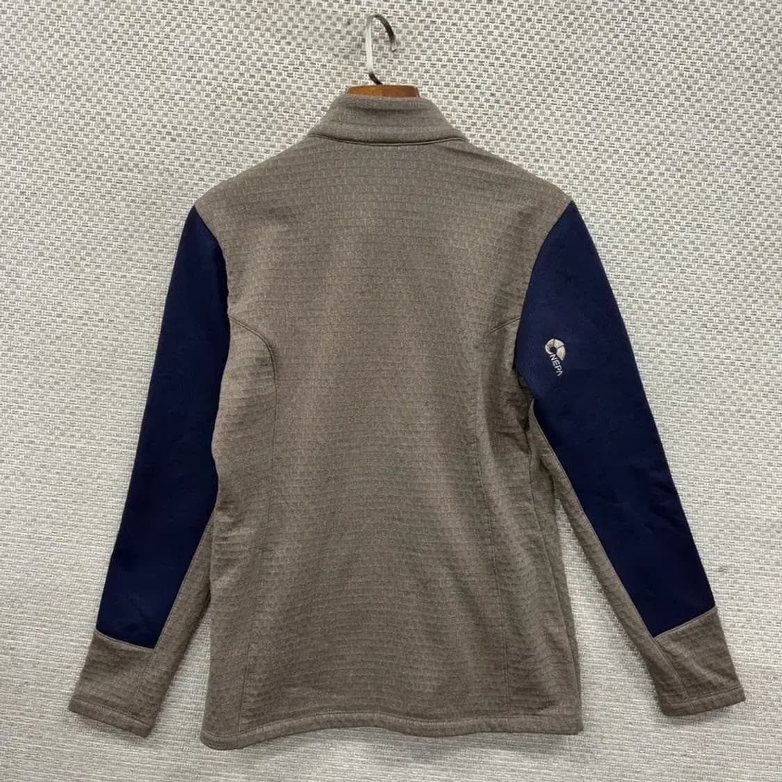 네파 아웃도어 등산 약기모 반집업 긴팔티 95 M09191 상품이미지2