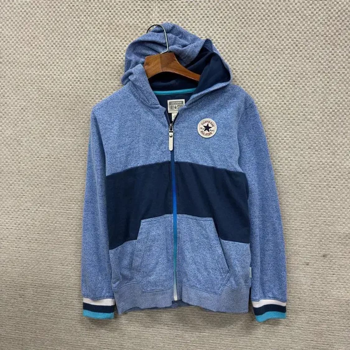 컨버스 올스타 배색 캐주얼 크롭 후드집업 85 M09322 상품이미지1