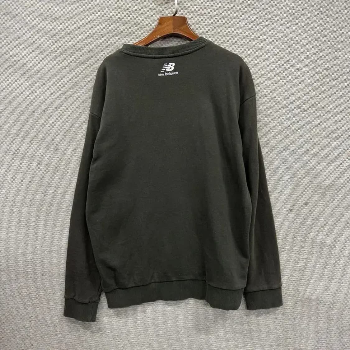 뉴발란스 카키 자수로고 캐주얼 맨투맨 XL M09550 상품이미지2