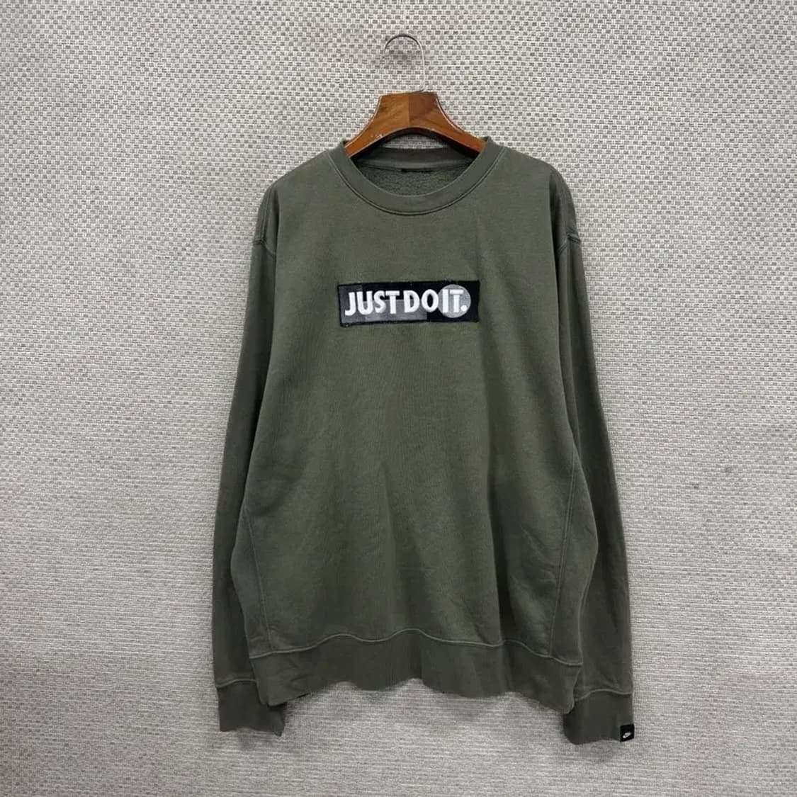 나이키 카키 약기모 자수로고 맨투맨 XL M09666 상품이미지1